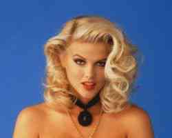 WHO IS ANNA NICOLE SMITH BIOGRAPHY AGE WORK LOVES CURIOSITIES
